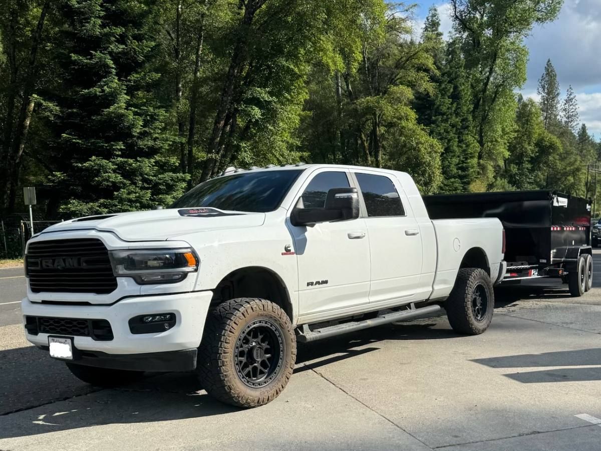 Summit Junk Removal truck and dump trailer